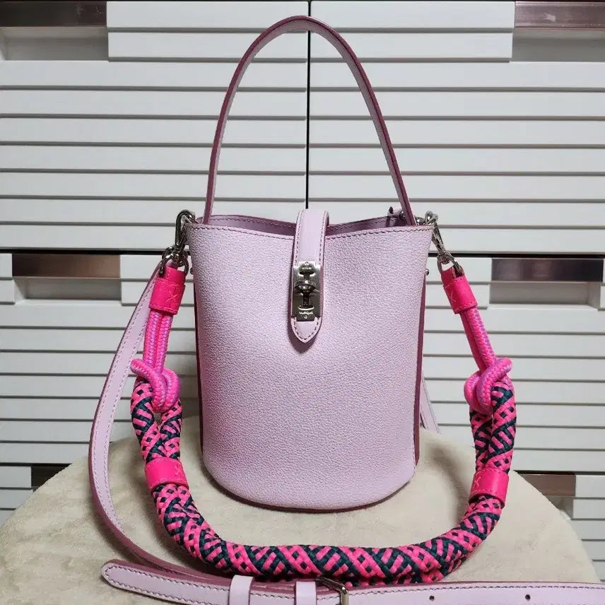 [BUNJANG] Vunque Bugi Hobo Piccolo Blush Pink / 분크 부기호보 피콜로 블러쉬 핑크