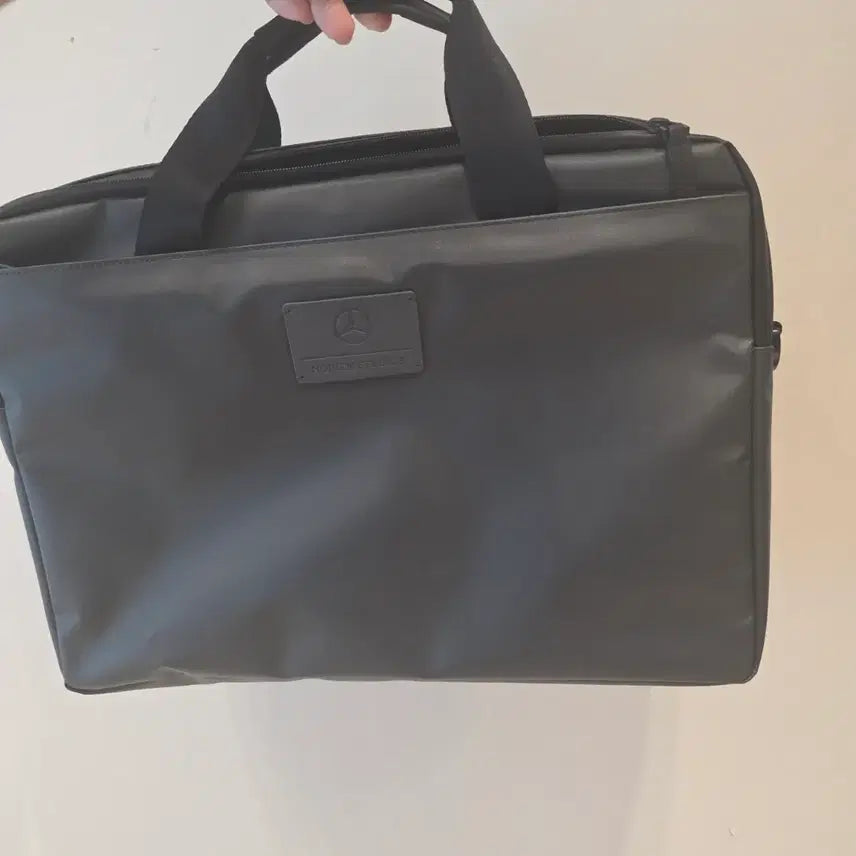 [BUNJANG] Mercedes-Benz Waterproof Briefcase Black / 벤츠 방수 브리프케이스 검정