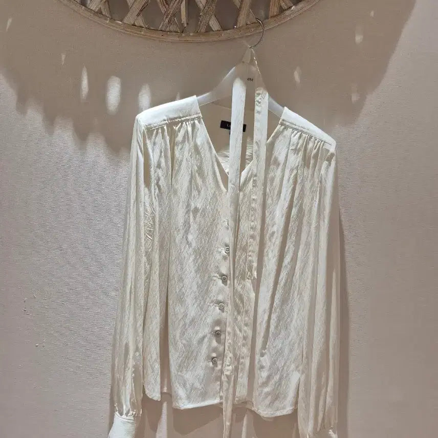 [BUNJANG] Lookast White Blouse S / 룩캐스트 화이트 블라우스 S