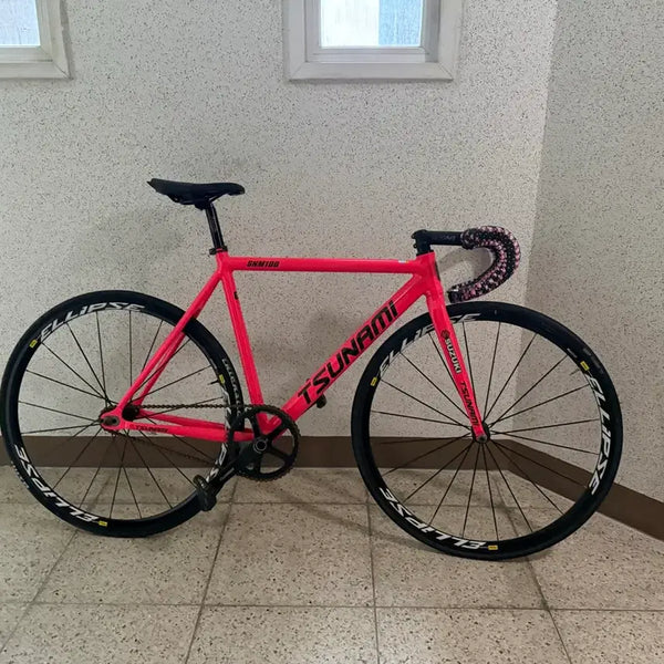 [BUNJANG] TSUNAMI Pixie Pink Road Bike / TSUNAMI 픽시 핑크색 자전거(m사이즈이고 이가격에 이구성 별로 없어요)