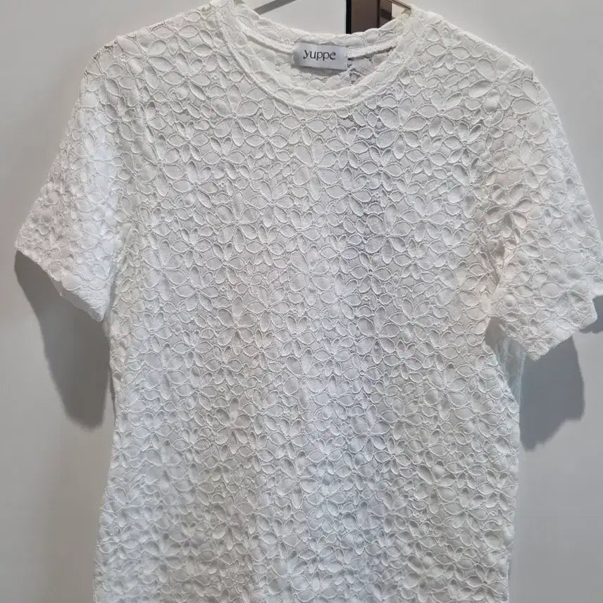 [BUNJANG] Yeppe Flower Spandex T-Shirt Free Size / 엽페 플라워 스판 티셔츠 프리사이즈