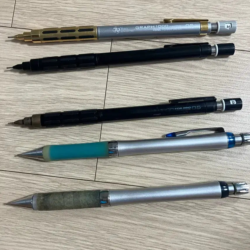 [BUNJANG] Graph 1000 70th Anniversary Limited Gold Edition Mechanical Pencil (0.5mm) / 그래프 1000 70주년 리미티드 골드 샤프