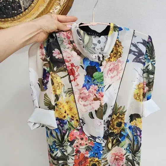 [BUNJANG] SISLEY Flower Pattern Luxury Blouse / SISLEY 시슬리 우아함 그잡채~플라워 패턴 럭셔리 블라우스