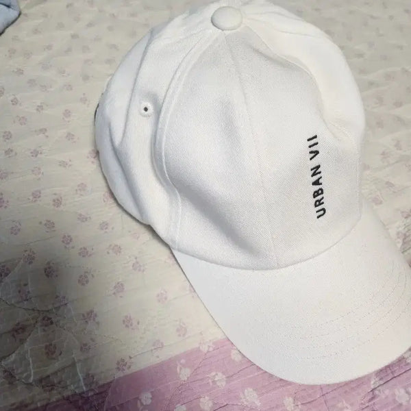 [BUNJANG] Urbanchilli Ball Cap White / 어반칠 볼캡 화이트
