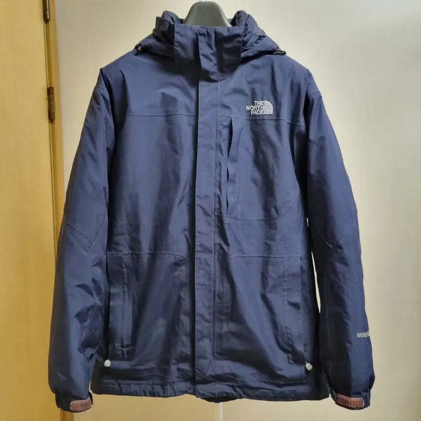[BUNJANG] The North Face Gore-Tex Windbreaker & Goose Down Lightweight Padded Jacket Set (L) / 노스페이스 고어텍스 바람막이 거위털 경량패딩 세트 L