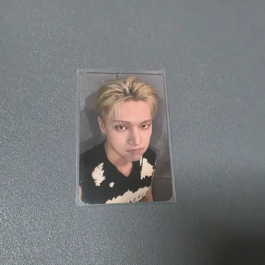 [BUNJANG] ATEEZ Wooyoung GOLDEN HOUR Photocard / ATEEZ 에이티즈 우영 포카 GOLDEN HOUR 에이티니존 인유어판타지 월드투어