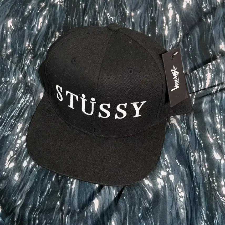 [BUNJANG] Stussy Logo Fitted Cap / Stussy 스투시 로고 피티드 캡