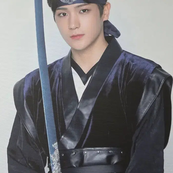 [BUNJANG] The Boyz Hyunjae Road to Kingdom Bromide Scroll / 더보이즈 현재 로드투킹덤 브로마이드 족자봉