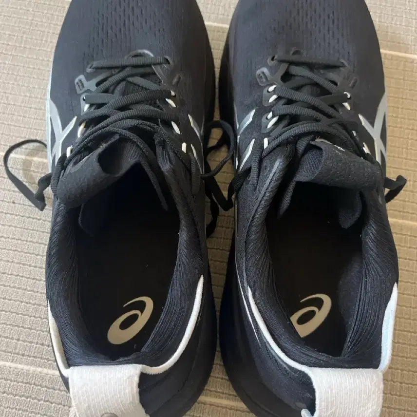 [BUNJANG] Asics Platinum 28 Running Shoes 285mm / 아식스 운동화 플래티넘28 285mm