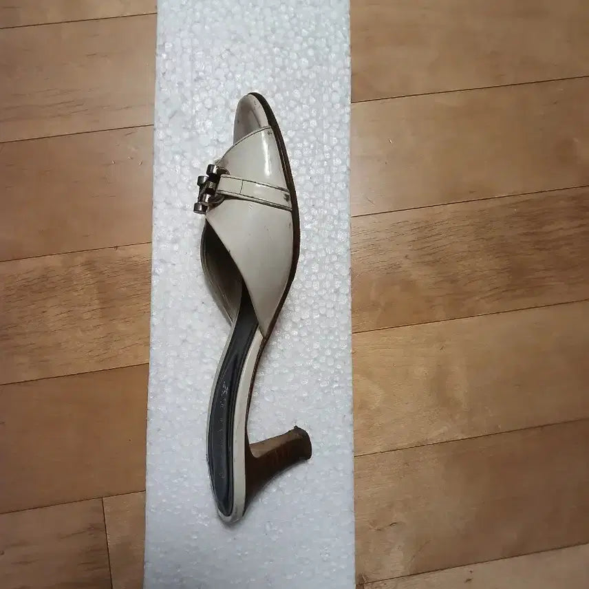 [BUNJANG] Bally Ivory Mule Heels / 여성 구두