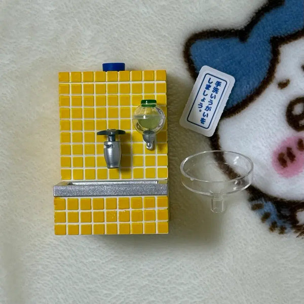 [BUNJANG] School Water Fountain Gacha Figure / 학교 수도 수돗가 음수대 가챠