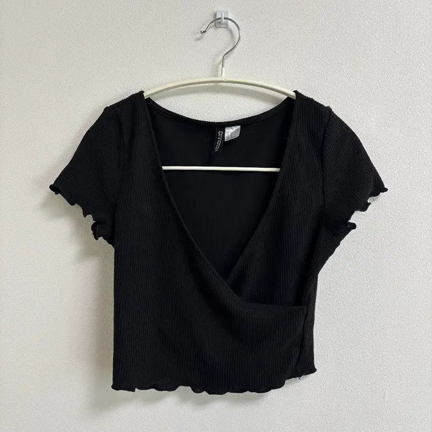[BUNJANG] H&M Black Wrap Style Layered T-Shirt / H&M 블랙 랩스타일 레이어드 티셔츠