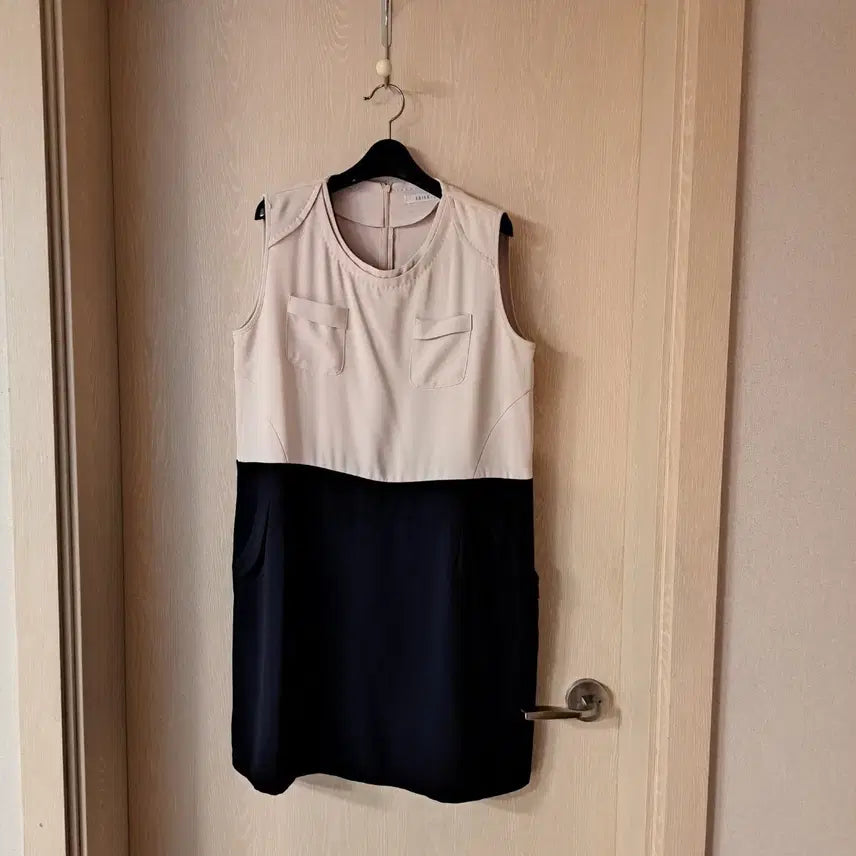 [BUNJANG] BUD Two-Tone Sleeveless Dress Size 77 / BUD 투톤 민소매 원피스사이즈77
