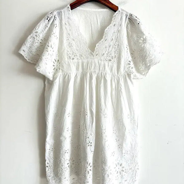 [BUNJANG] White Embroidered Blouse / 화이트 자수 블라우스