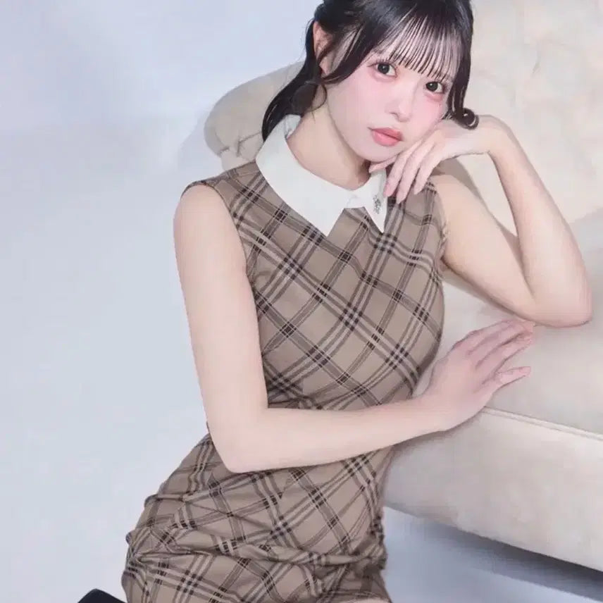 [BUNJANG] Michelle Macaron Checkered Kara Dress Beige / 미셸마카롱 카라 원피스 베이지 체크 스나계 양산형 에블린