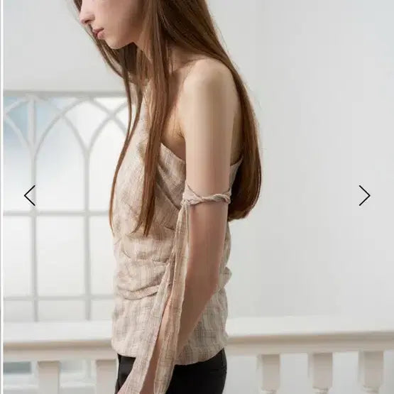 [BUNJANG] Leeds Sandy Unbal Blouse / 택0시착새상품,택포,설명필독]leeds 샵 리즈 sandy unbal blouse 샌디언발블라우스