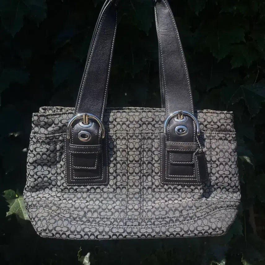 [BUNJANG] Coach Signature Pattern Shoulder Bag / 코치 숄더백