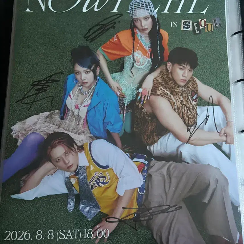 [BUNJANG] KARD Seoul Concert NOWHERE Autographed Poster (J.seph, Jiwoo, Somin, BM) / KARD 친필싸인 포스터A3 서울 콘서트 Seoul NOWHERE 월드투어  제이셉 전지우 전소민 BM 비엠 메튜