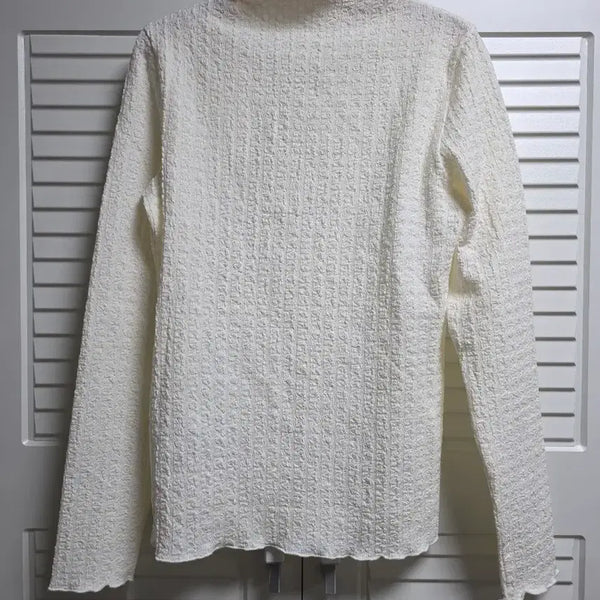 [BUNJANG] Thursday Island High Neck Long Sleeve T-Shirt / 입체 엠보 하이넥 긴팔 티셔츠 (3가지컬러 / 85 S)