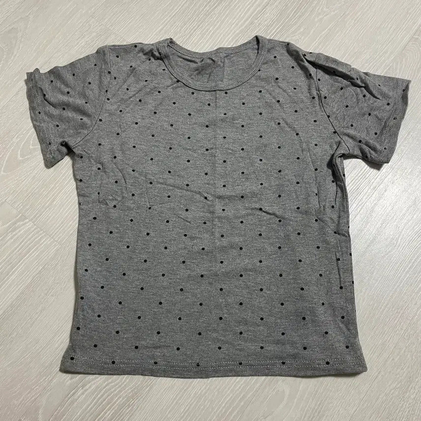 [BUNJANG] Dot Round Neck Short Sleeve T-Shirt / 도트 라운드넥 반팔 티셔츠