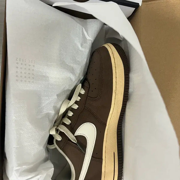 [BUNJANG] Nike Air Force 1 Low Kakao WoW Coconut Milk / 나이키 에어포스 1 카카오 와우 240