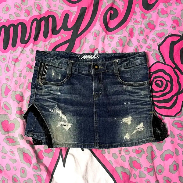 [BUNJANG] Y2K Onegyaru Zipper Charm Lace Detail Washed Denim Skirt / Y2K 오네갸루 지퍼 참 레이스 포인트 워싱 데님 스커트 빈티지 펑크 나나NANA