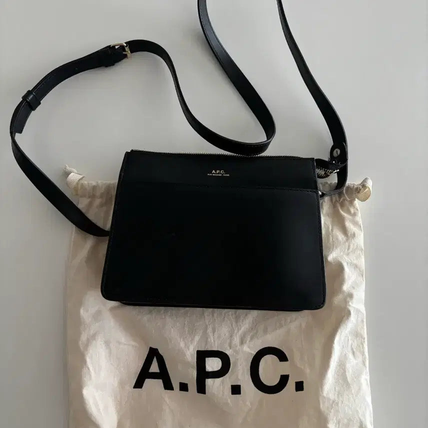 [BUNJANG] A.P.C. Ella Mini Shoulder & Cross Bag Black / 정품 A.P.C. 아페쎄 엘라 미니 숄더&크로스 백