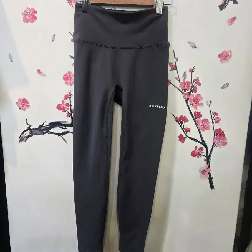 [BUNJANG] Xexymix Fleece Leggings (Size M) / 젝시믹스 레깅스 M 기모