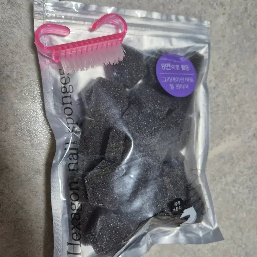 [BUNJANG] Hexagonal Sponges (25 pcs) & Brush Set for Nail Art / 네일용품 육각 스펀지 25개 + 브러쉬