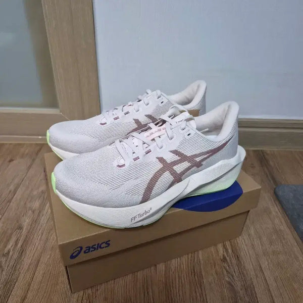 [BUNJANG] Asics NovaBlast 6 Wide (2E) Running Shoes / 새상품) 노바블라스트6 255 와이드