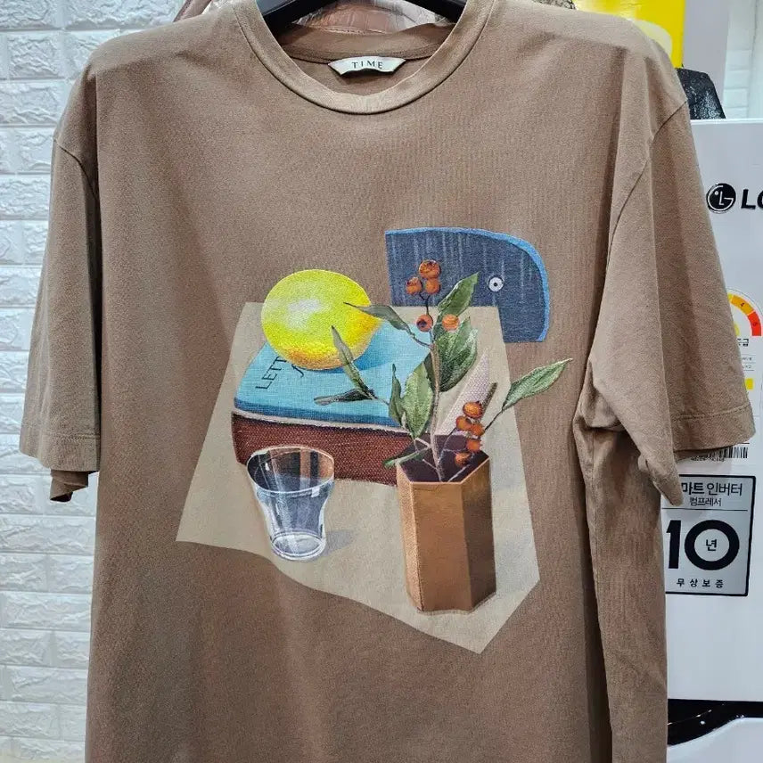 [BUNJANG] Time Graphic Short Sleeve T-Shirt Brown Size 100 / 타임 그래픽 반팔 티셔츠 브라운 100