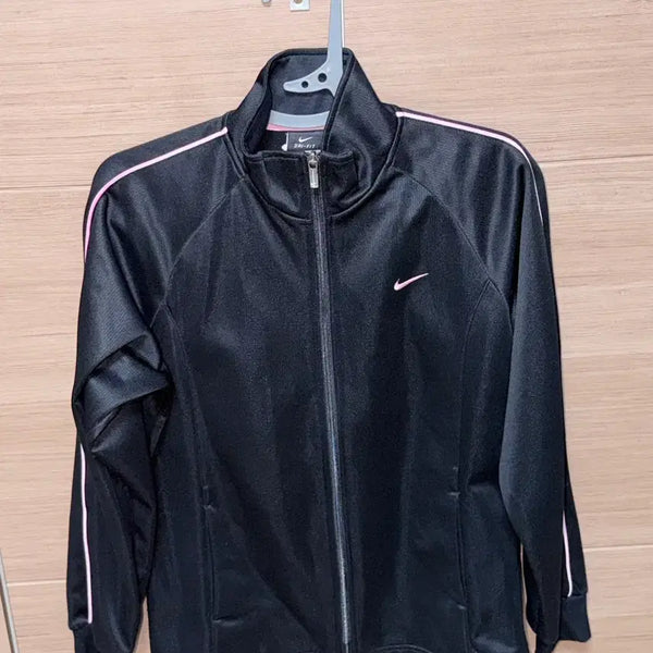 [BUNJANG] Nike BLACKPINK Track Zip-Up Jacket / 나이키 블핑 트랙 집업 자켓