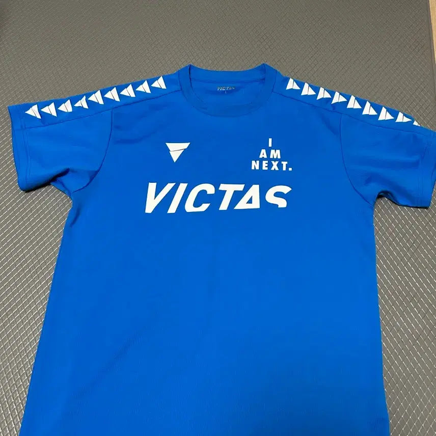 [BUNJANG] Victas Blue Table Tennis Shirt with Triangle Pattern / 빅타스 탁구 셔츠