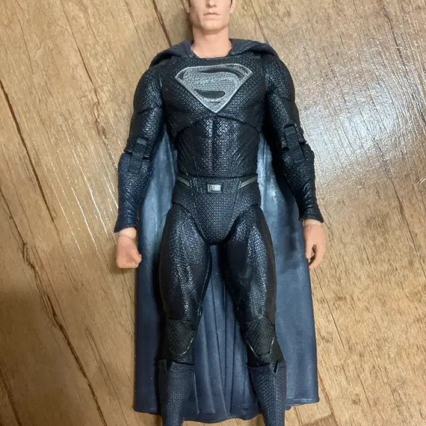 [BUNJANG] McFarlane Black Superman Figure / 맥팔레인 블랙 슈퍼맨 판매