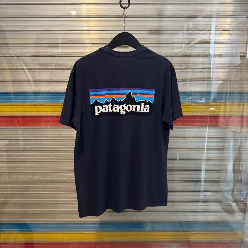 [BUNJANG] Patagonia Short Sleeve T-Shirt Navy / 파타고니아 반팔 티셔츠 네이비
