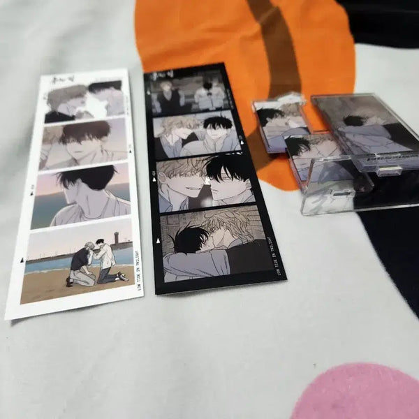 [BUNJANG] Mulgaeui Bam Acrylic Stand & Photo Set / 물가의 밤 아크릴 스탠드 물밤 네컷 2종 일괄