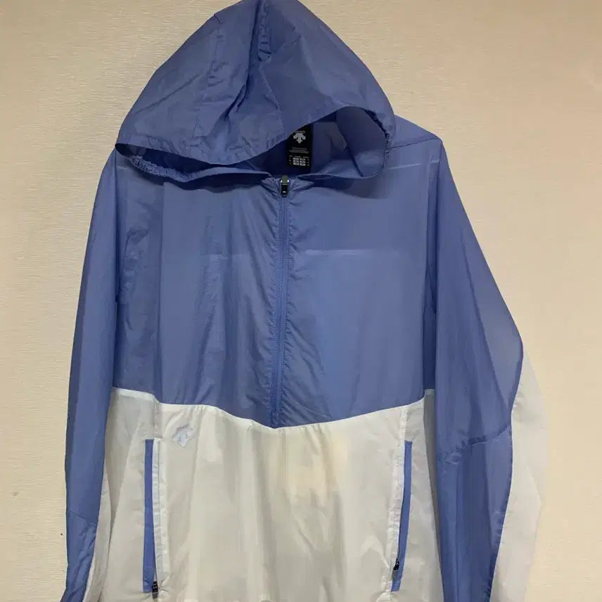 [BUNJANG] Descente Windbreaker Hooded Jacket Blue/White / 데상트 바람막이 후드 자켓 블루/화이트