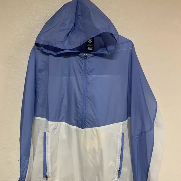 [BUNJANG] Descente Windbreaker Hooded Jacket Blue/White / 데상트 바람막이 후드 자켓 블루/화이트