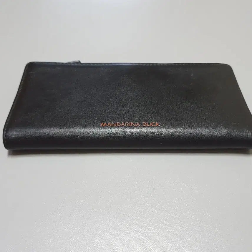 [BUNJANG] Mandarina Duck Black Leather Long Wallet / 만다리나덕 (남여공용) 블랙 (가죽) 장지갑