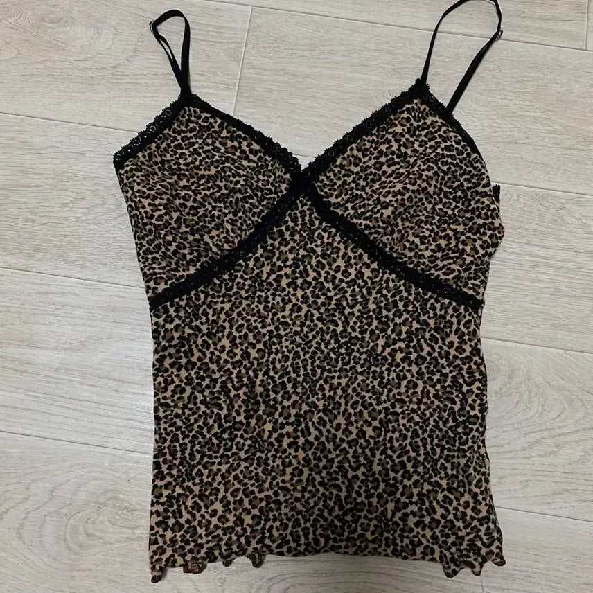 [BUNJANG] Leopard Print Camisole / 레오파드 나시