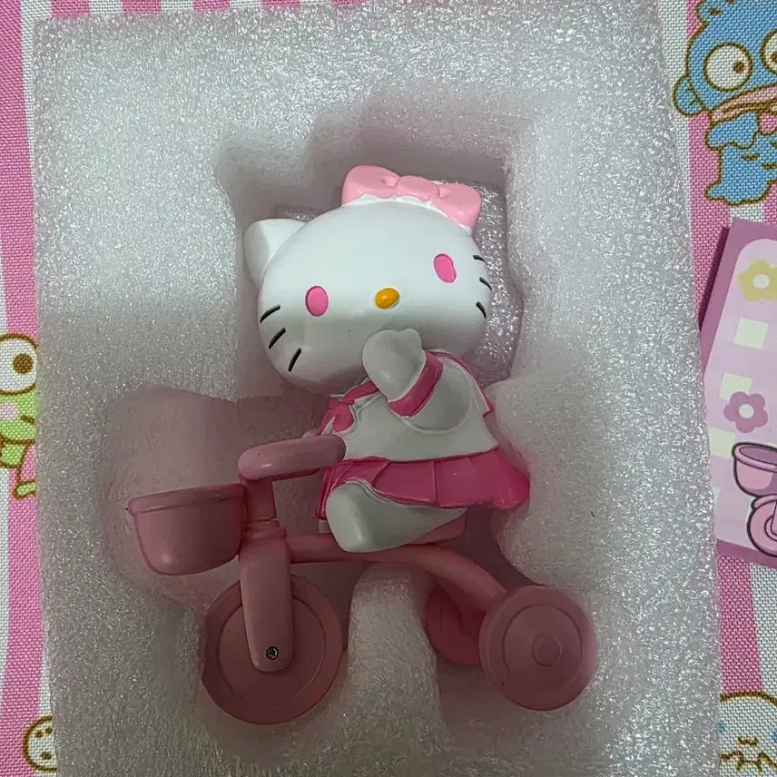 [BUNJANG] Hello Kitty Tricycle Figure (Pink) / 헬로키티 세발자전거 피규어 핑크