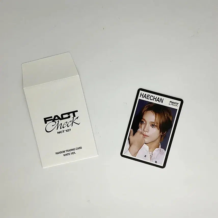 [BUNJANG] NCT 127 Haechan Fact Check Pop-Up Photocard White / 엔시티127 해찬 팩트체크 목동 팝업스토어 포토카드 포카 화이트 NCT127 HAECHAN FACT CHECK POP UP PHOTOCARD WHITE_1