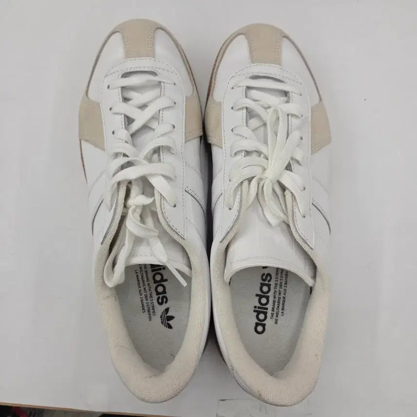 [BUNJANG] Adidas Sneakers White Beige Color Block / 아디다스 스니커즈 흰색 베이지 배색