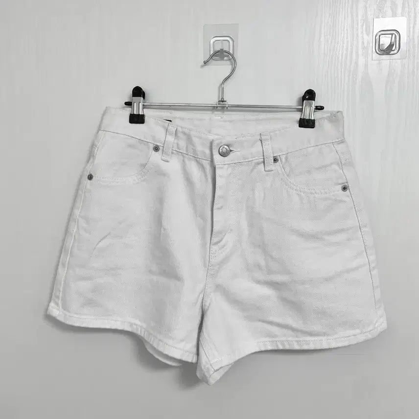 [BUNJANG] Bae Deli 3/4 Length Shorts White Size M / 3부 숏팬츠 베이델리