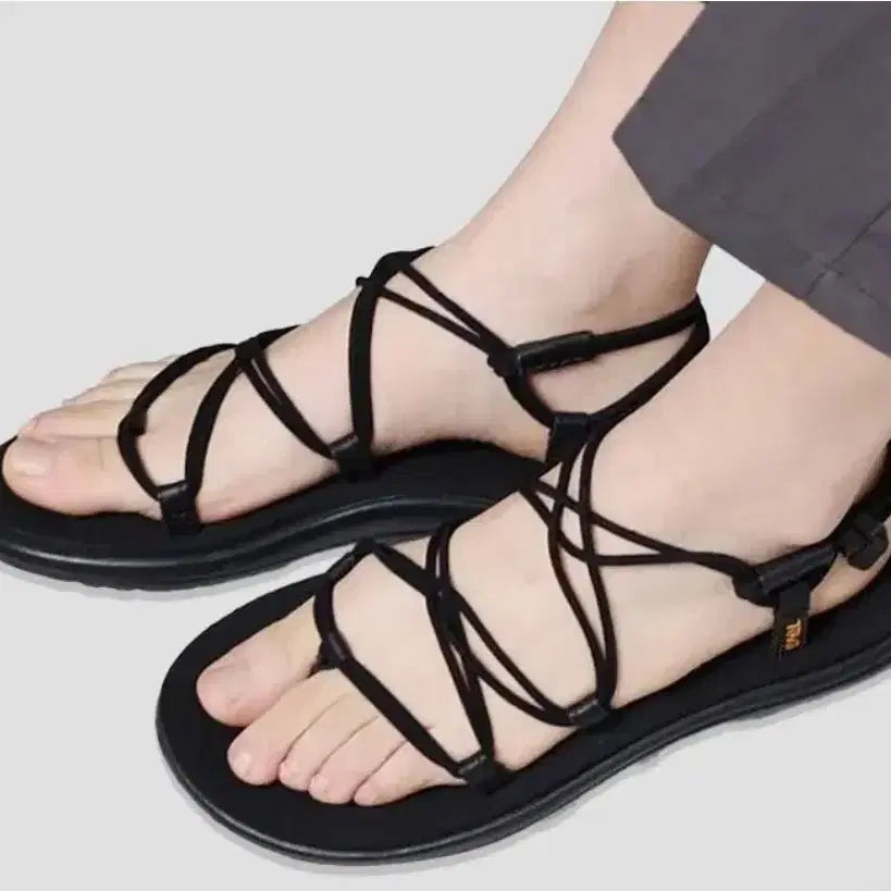 [BUNJANG] Teva Strappy Sandals Black / 테바 스트랩 샌들 블랙