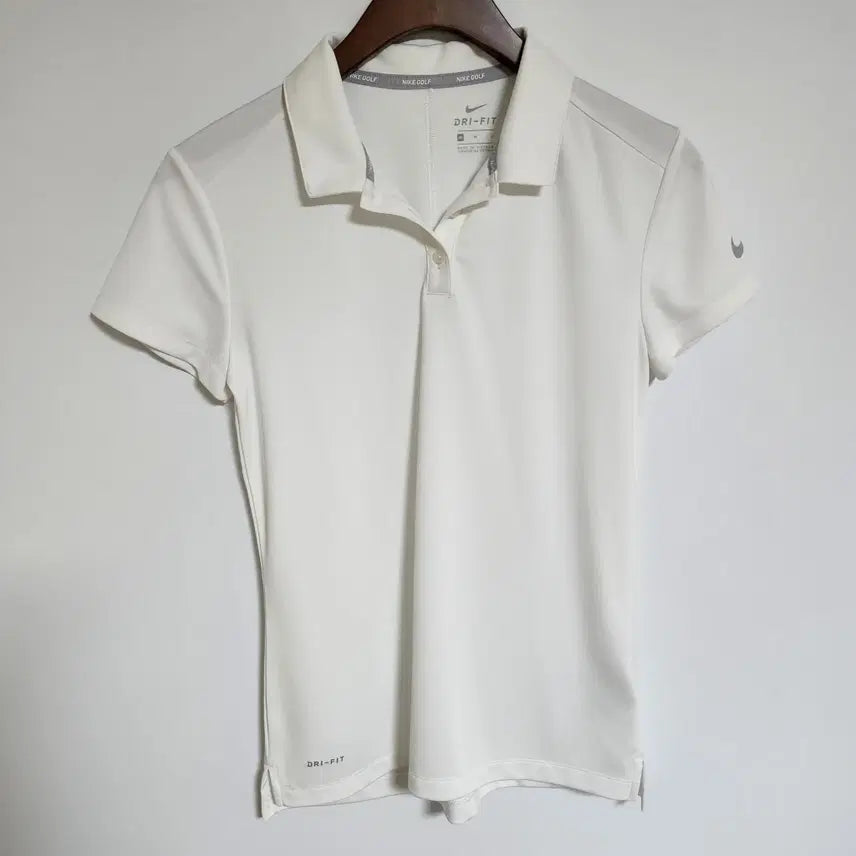 [BUNJANG] Nike White Women's Short Sleeve Polo Shirt with Swoosh Logo / H54 나이키 화이트 여성 반팔 카라티 스우시 로고 여자 PK 티셔츠