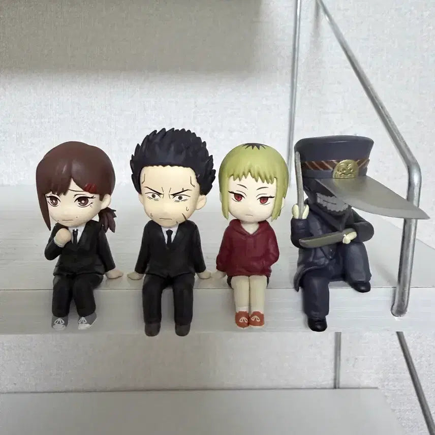 [BUNJANG] Chainsaw Man Kitan Club Sitting Figure 4-Piece Bundle Set / 체인소맨 키탄클럽 앉은피규어 4종 일괄