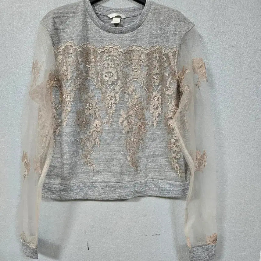 [BUNJANG] H&M Embroidered Chiffon Sleeve Long Sleeve T-Shirt / H&M 쉬폰소매 자수 긴팔티 M