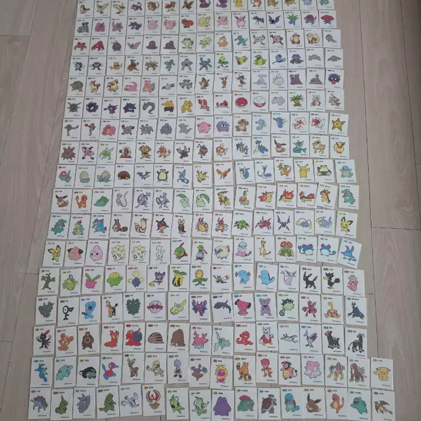 [BUNJANG] Pokemon Stickers 1st Gen (156 pcs) & 2nd Gen (113 pcs) Bundle Set / 포켓몬 띠부씰 1세대 156장과 2세대 116종 전종 일괄판매합니다(3종빠짐)