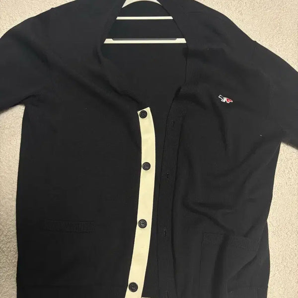 [BUNJANG] Maison Kitsuné Black Fox Logo Cardigan / 메종키츠네 가디건